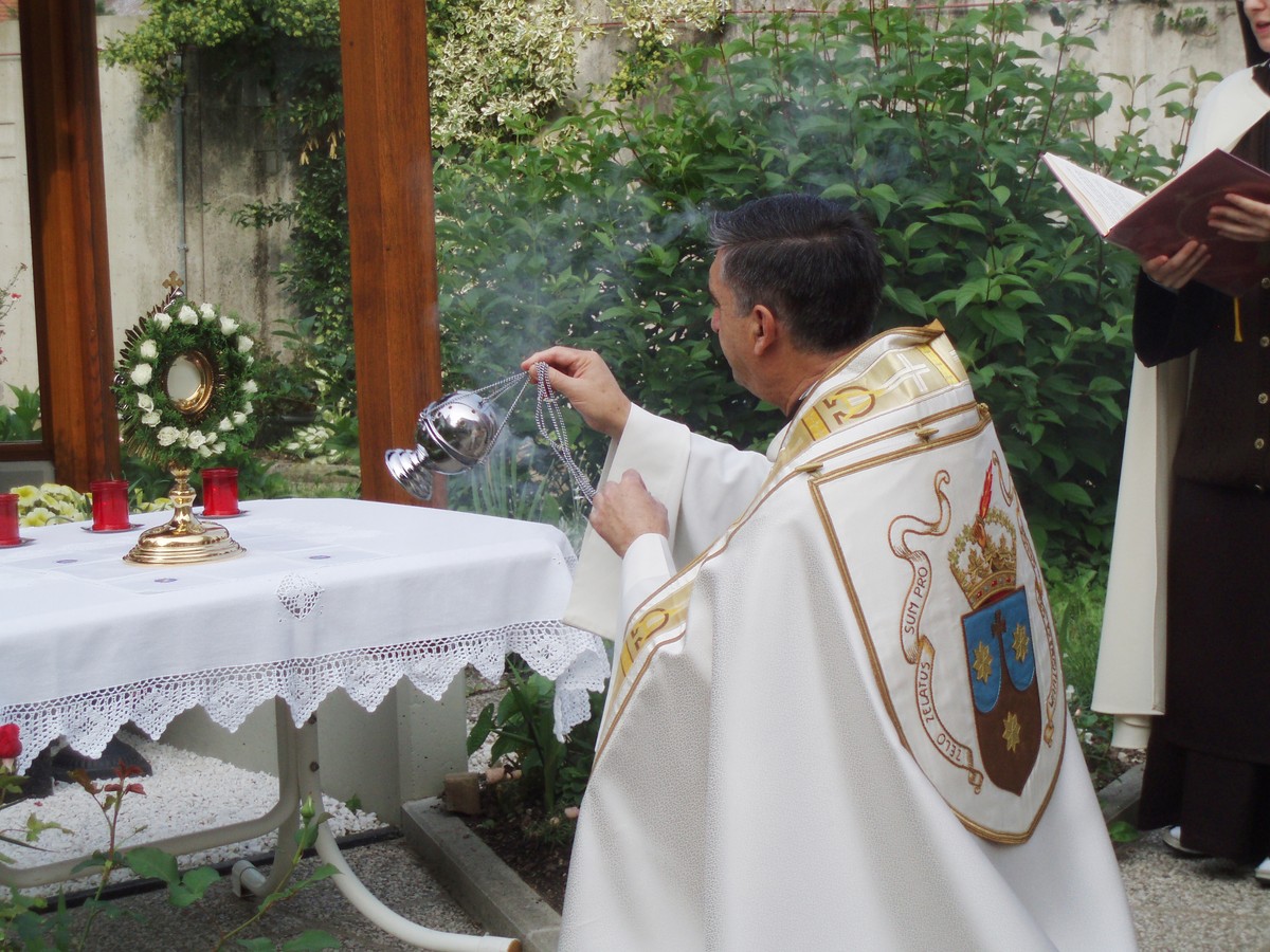 ena od postaj pri procesiji