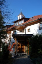 vhod v karmeličanski samostan Sora