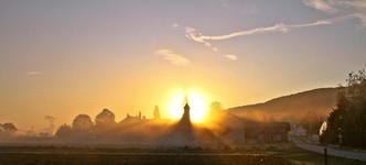 sončni vzhod nad karmelom v Sori